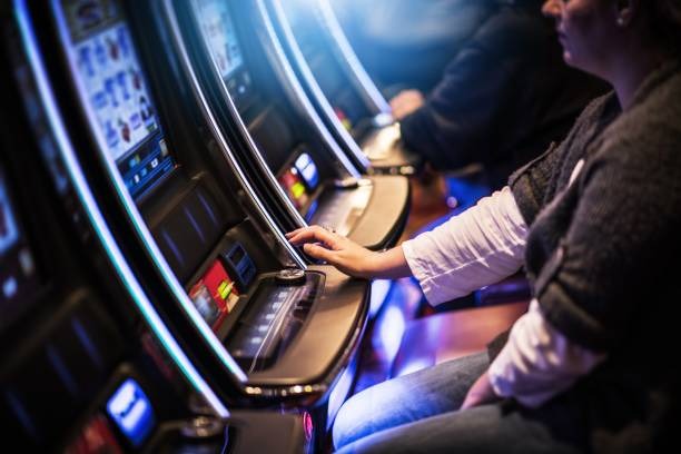 Lightning Roulette live dealer studio